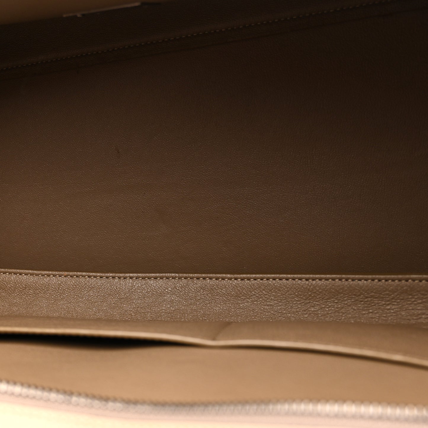 Drummed Calfskin Suede Medium Trapeze Dune