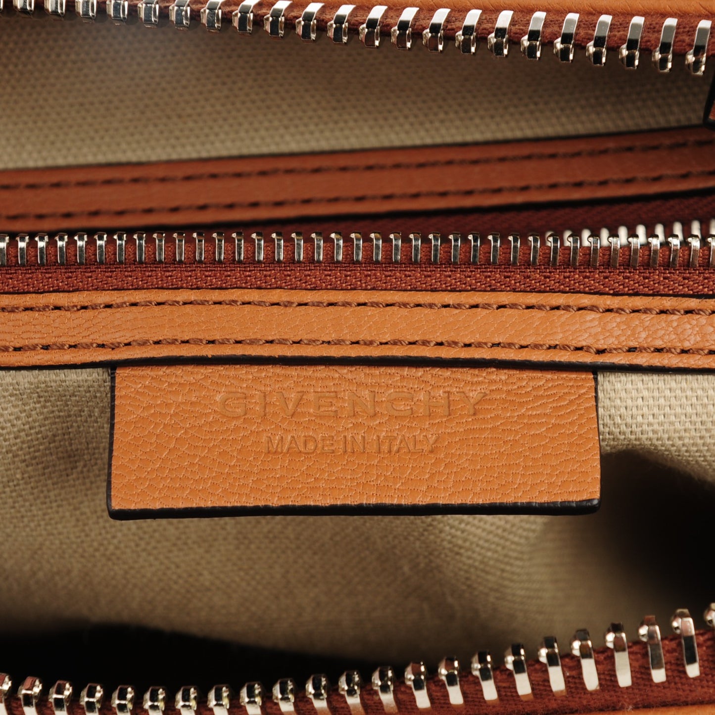 Sugar Goatskin Medium Antigona Caramel Brown