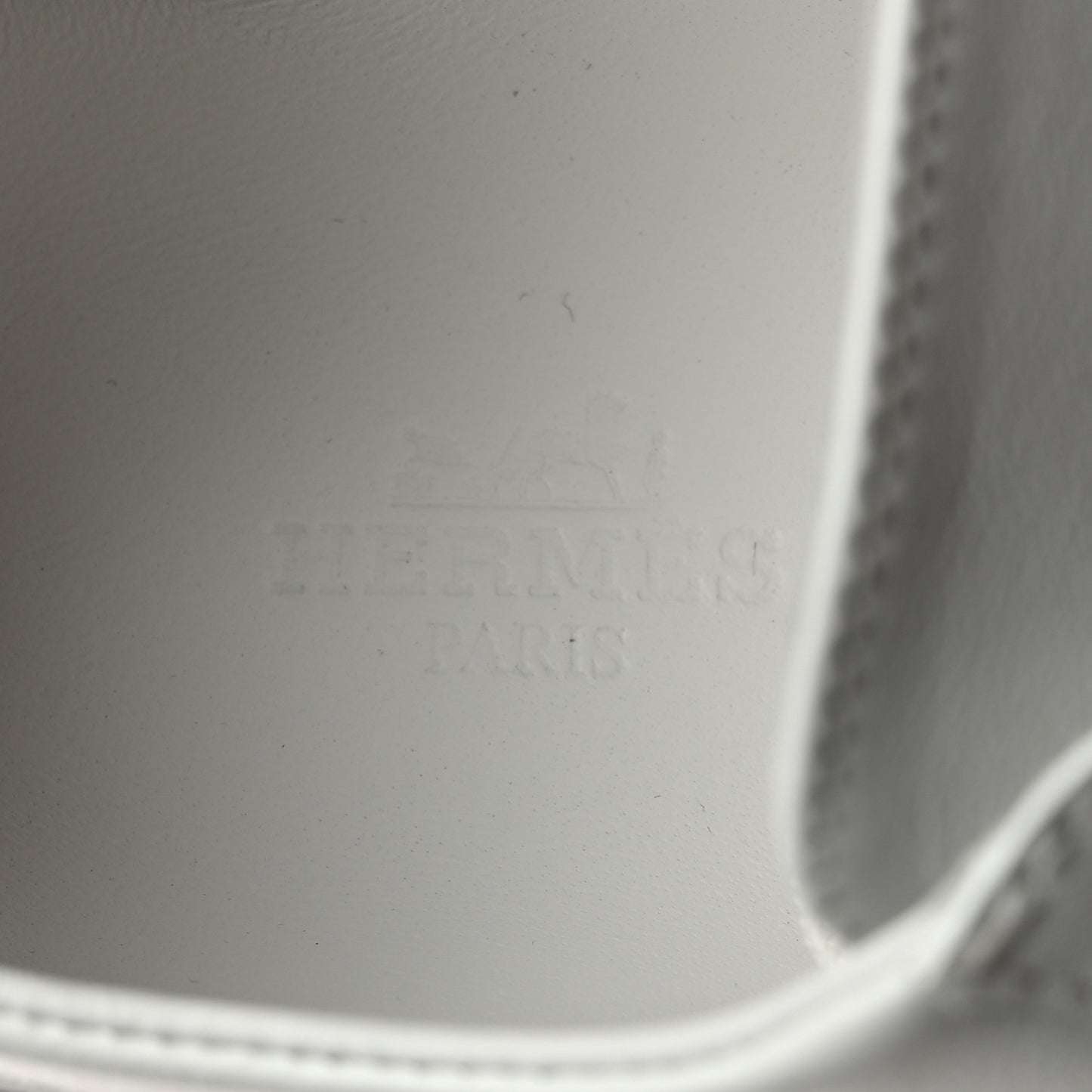 Calfskin Deep Sneakers 37 White Naturel