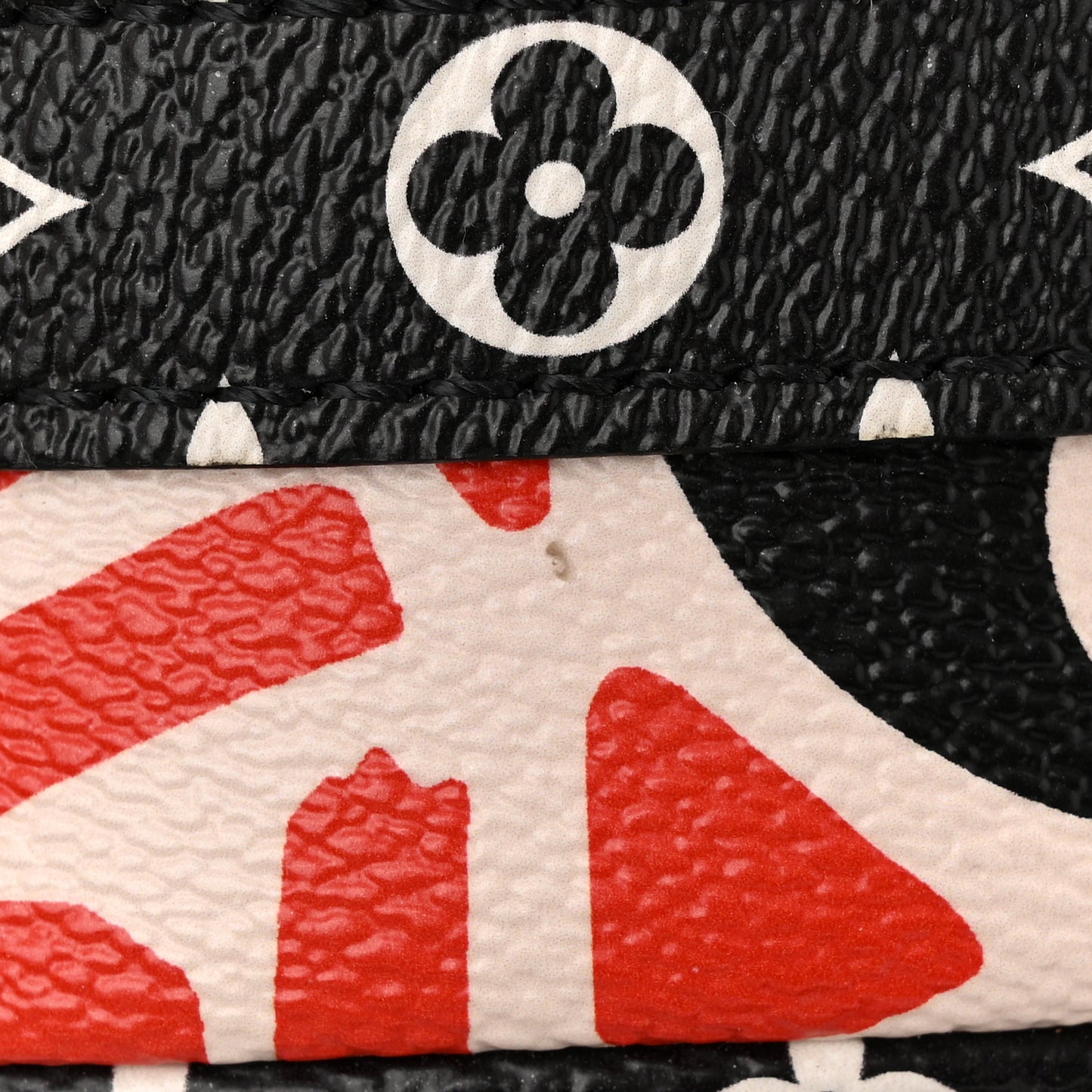 Monogram Giant Crafty Boite Chapeau Souple PM Creme Rouge Black