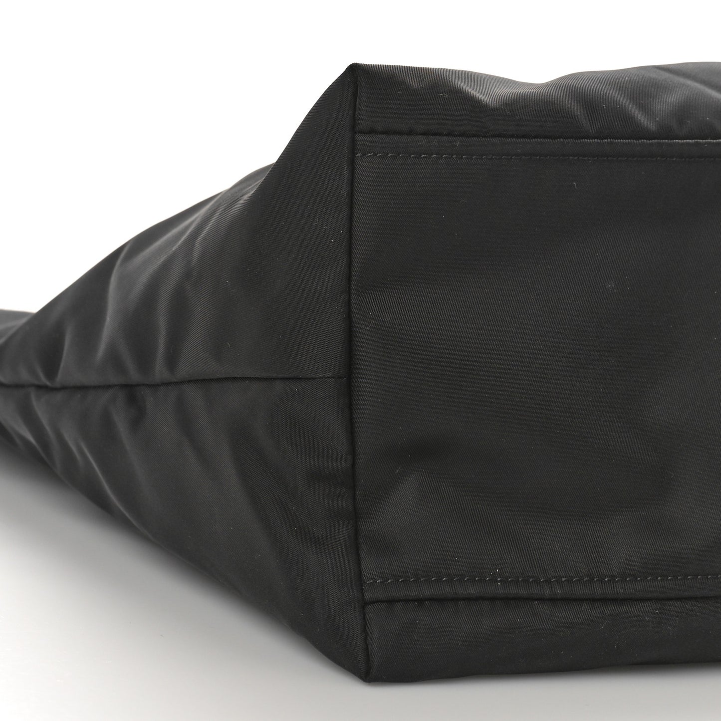 Tessuto Nylon Saffiano Vela Tote Black