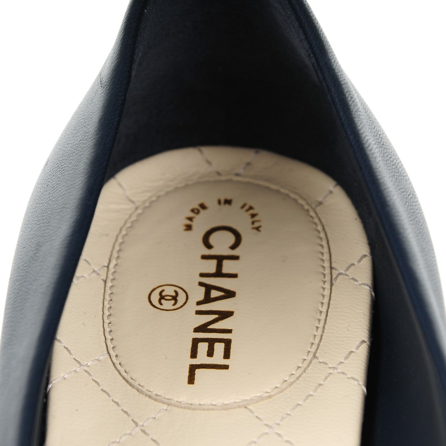 Lambskin Patent Calfskin Pearl Camellia Cap Toe Pumps 37 Dark Navy Blue