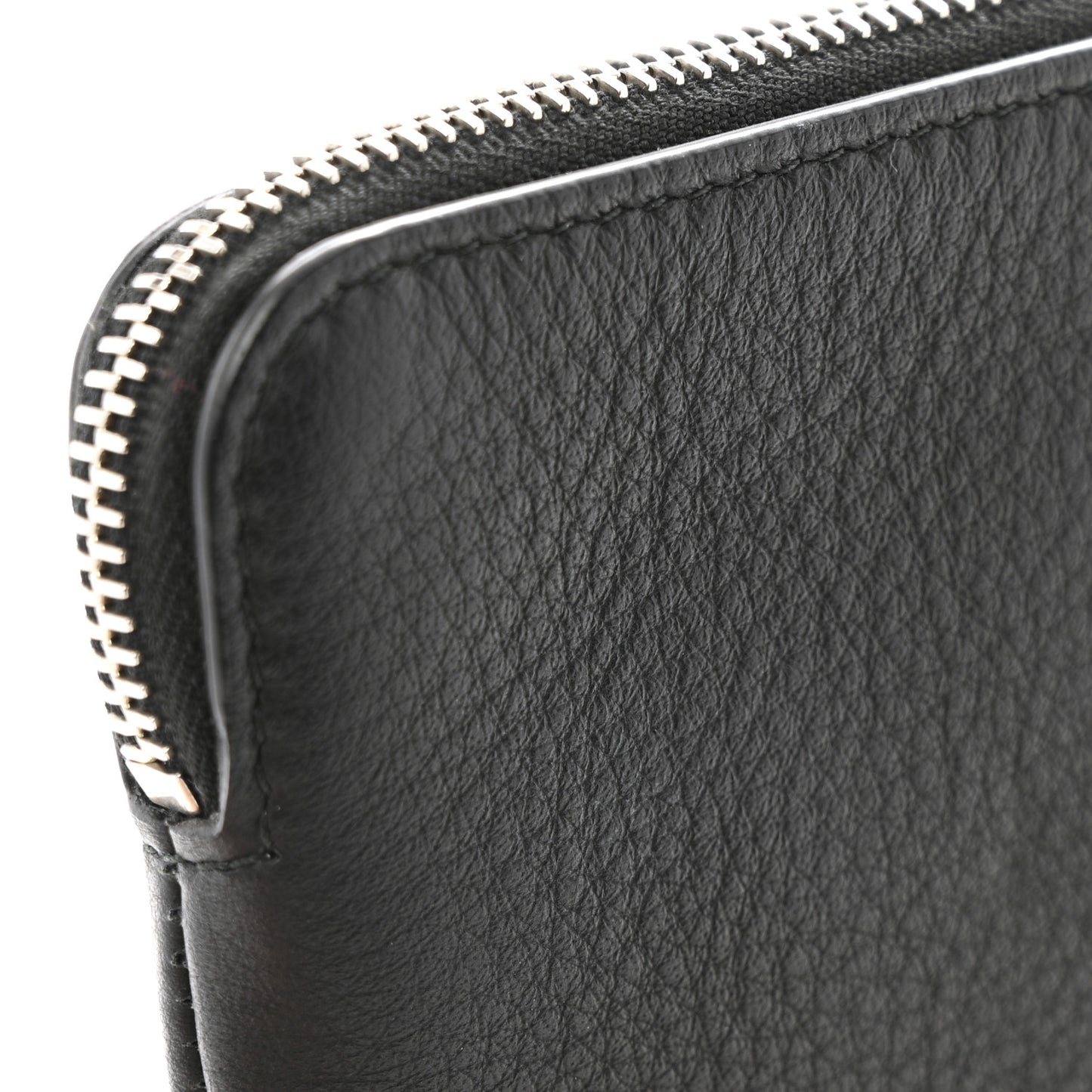 Calfskin Logo Medium Everyday Pouch Black