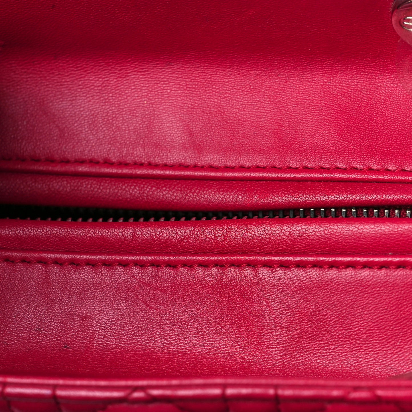 Lambskin Cannage Medium Lady Dior Fuchsia