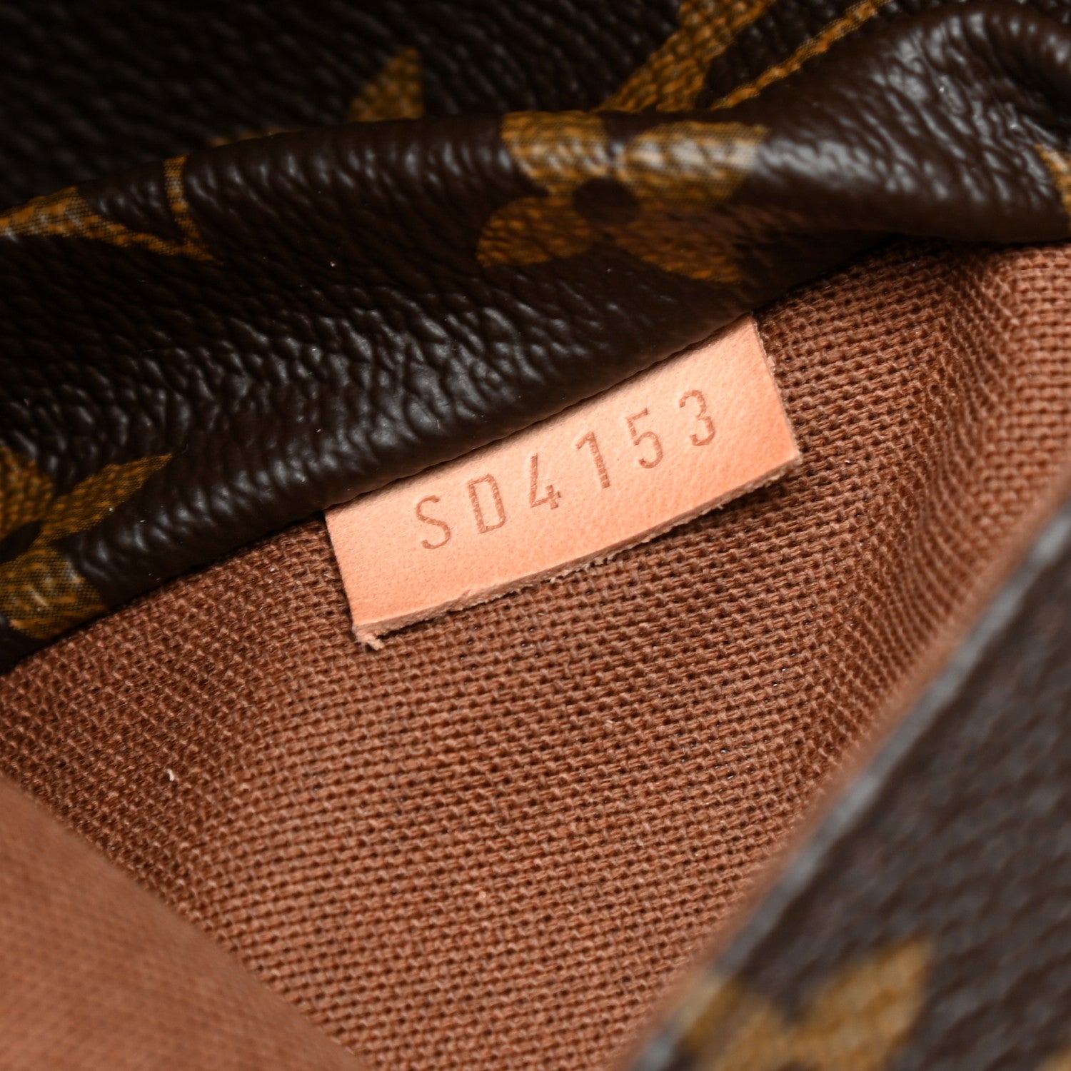 Louis Vuitton Monogram Totally MM 7 of 10
