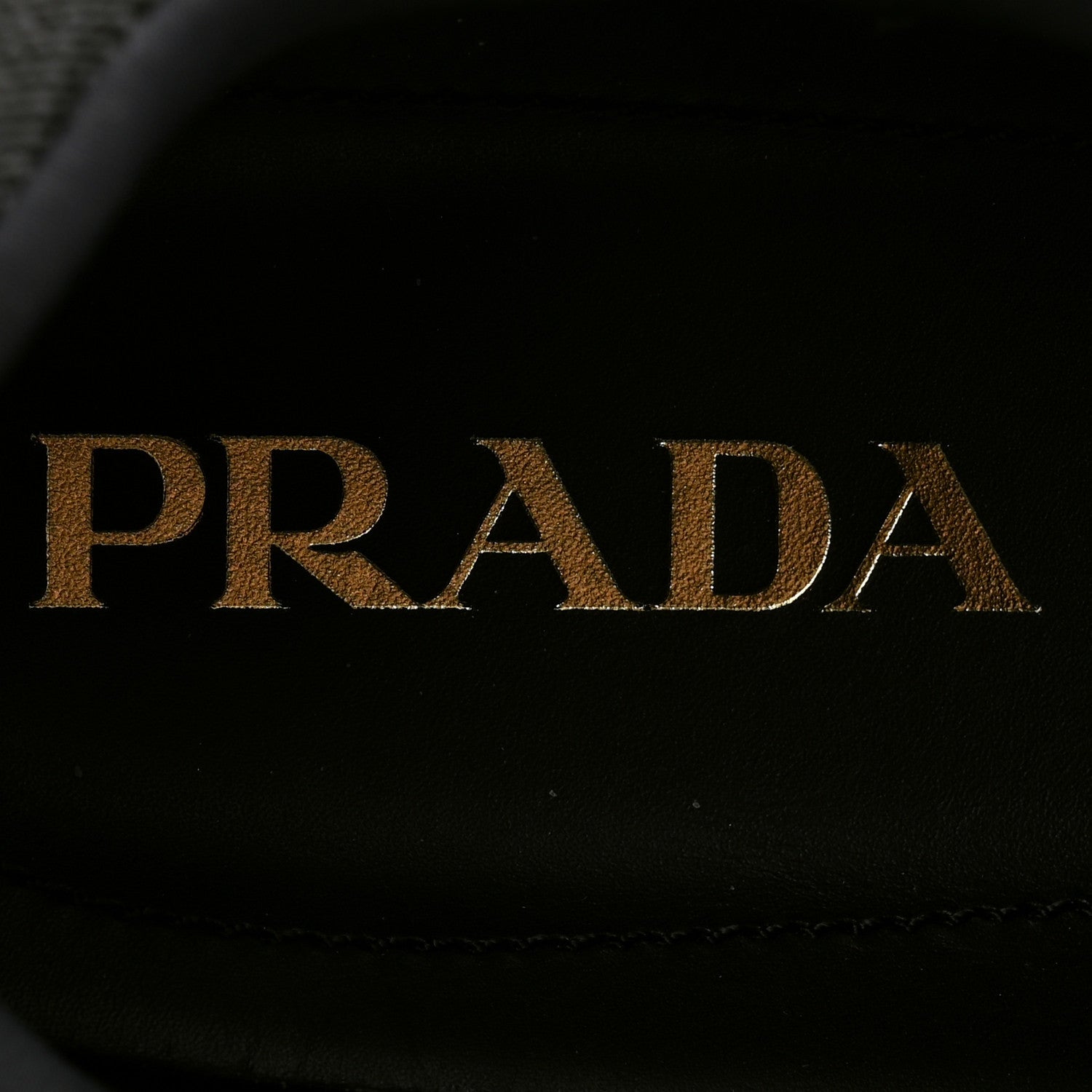 Prada Rubber Knit Fabric Mens Cloudbust Air Sneakers 10 Black Red 6 of 8