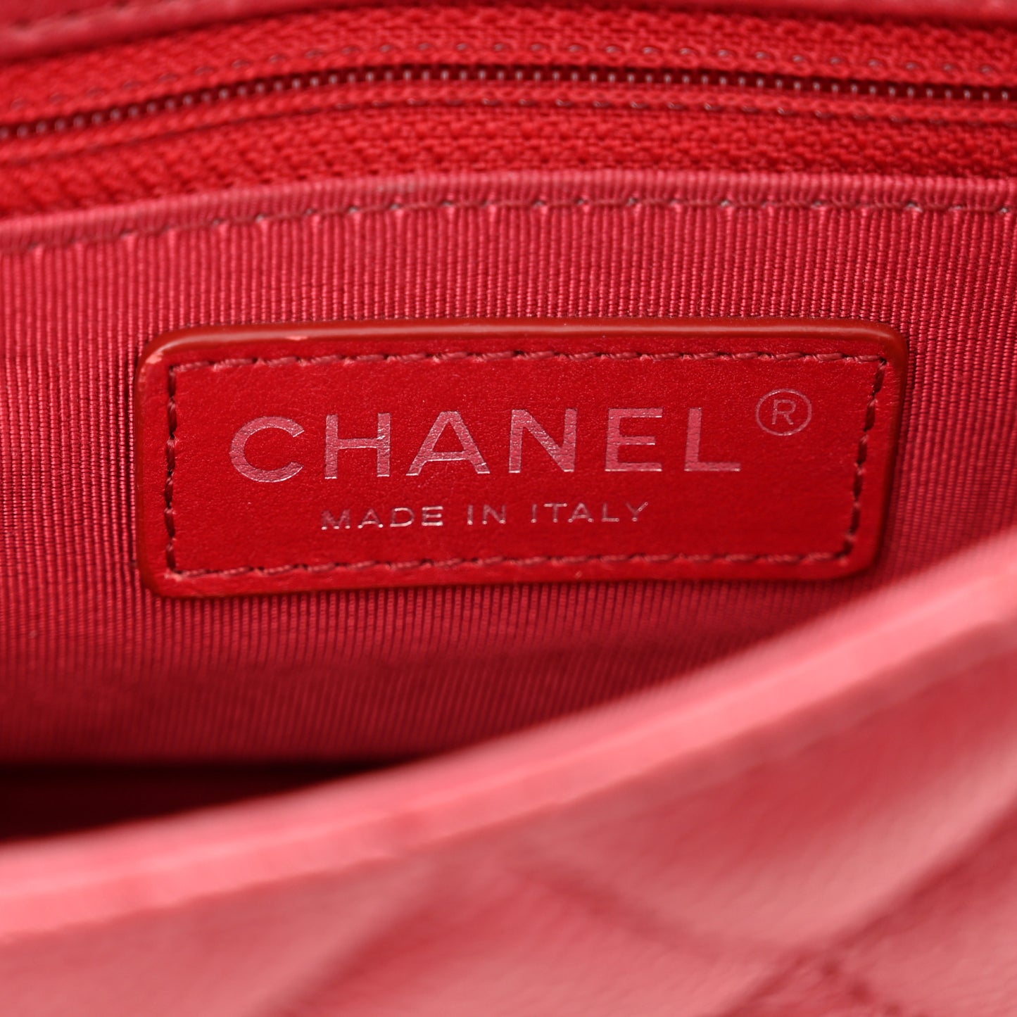 Caviar Quilted Casual Pocket Messenger Flap Red