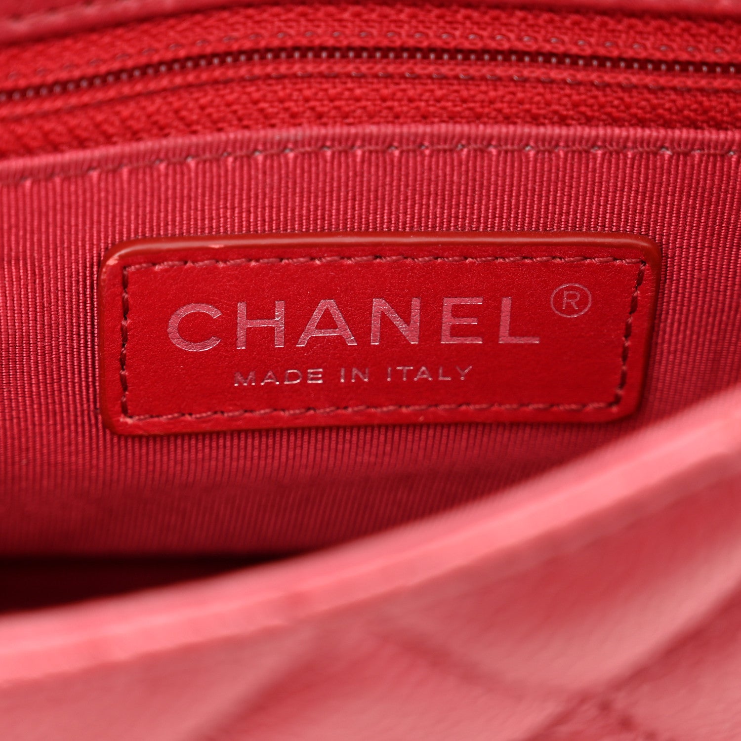 Chanel Caviar Quilted Casual Pocket Messenger Flap Red 7 of 10