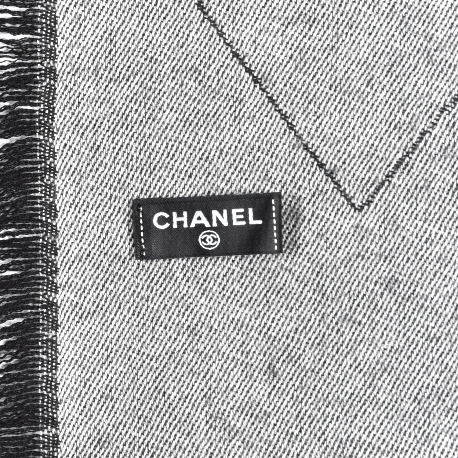Chanel Cashmere Silk Quilted CC Logo Stole Black White 4 of 4