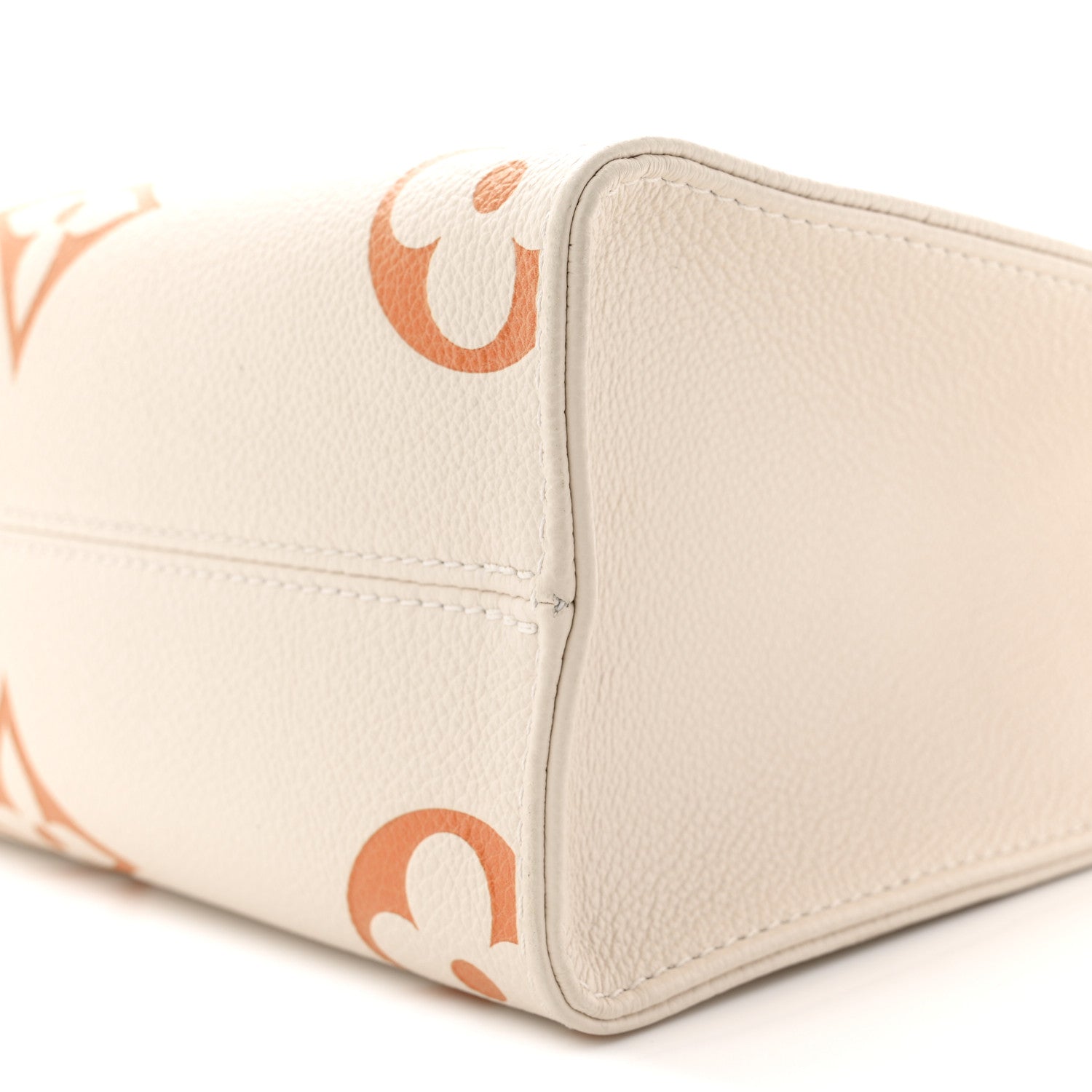 Louis Vuitton Empreinte Monogram Giant By The Pool Onthego PM Neutral Gradient 9 of 9