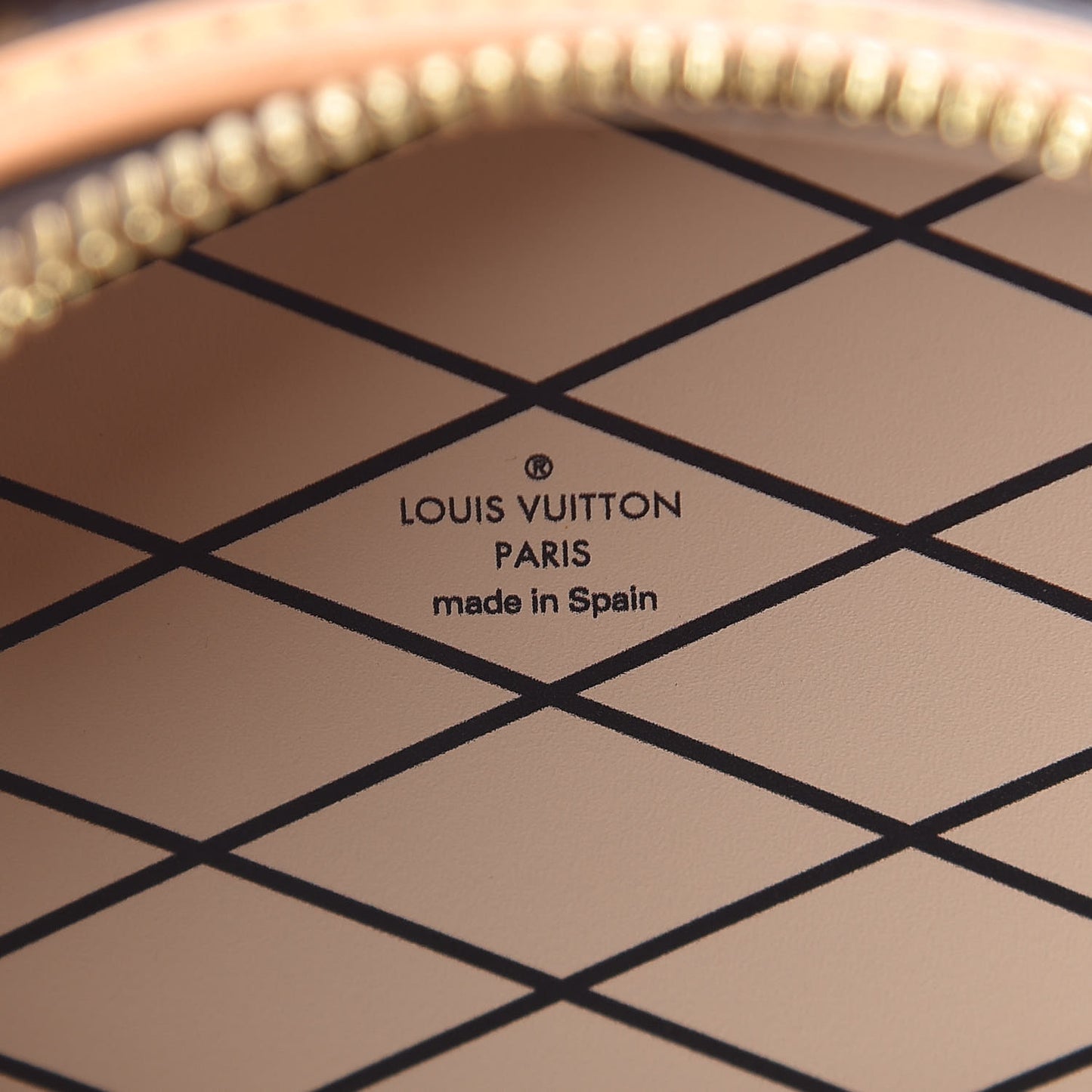Monogram Mini Boite Chapeau