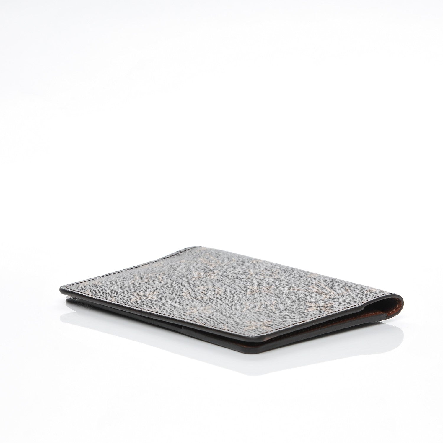 Louis Vuitton Monogram Passport Cover 4 of 7