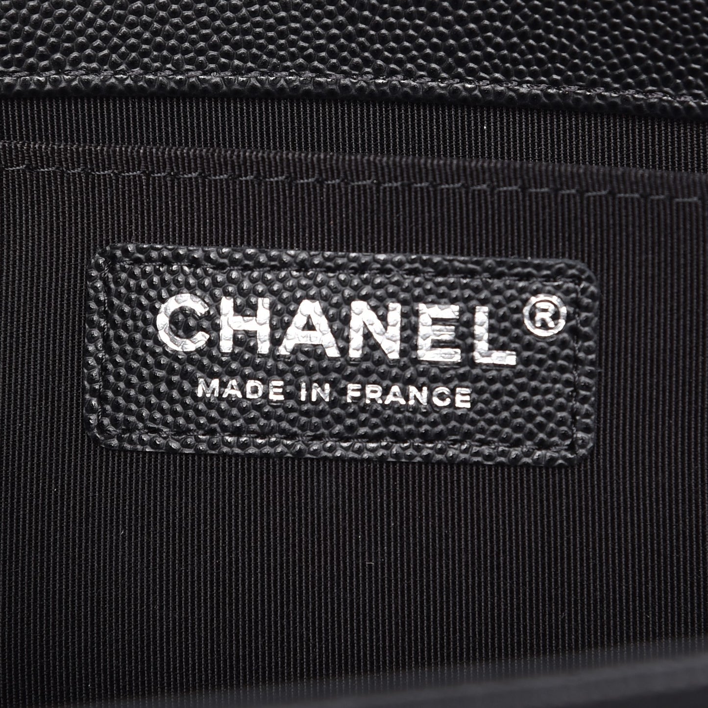 Caviar Quilted Medium Boy Flap Black