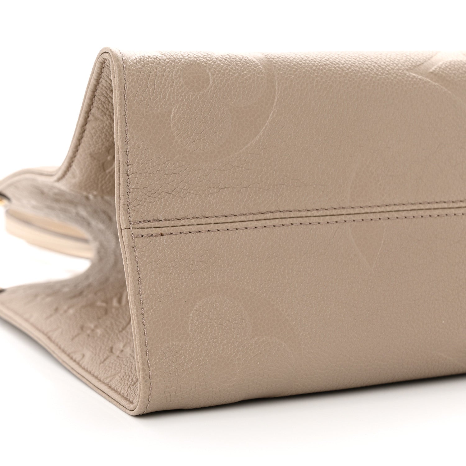 Louis Vuitton Empreinte Monogram Giant Onthego MM Tourterelle 8 of 10