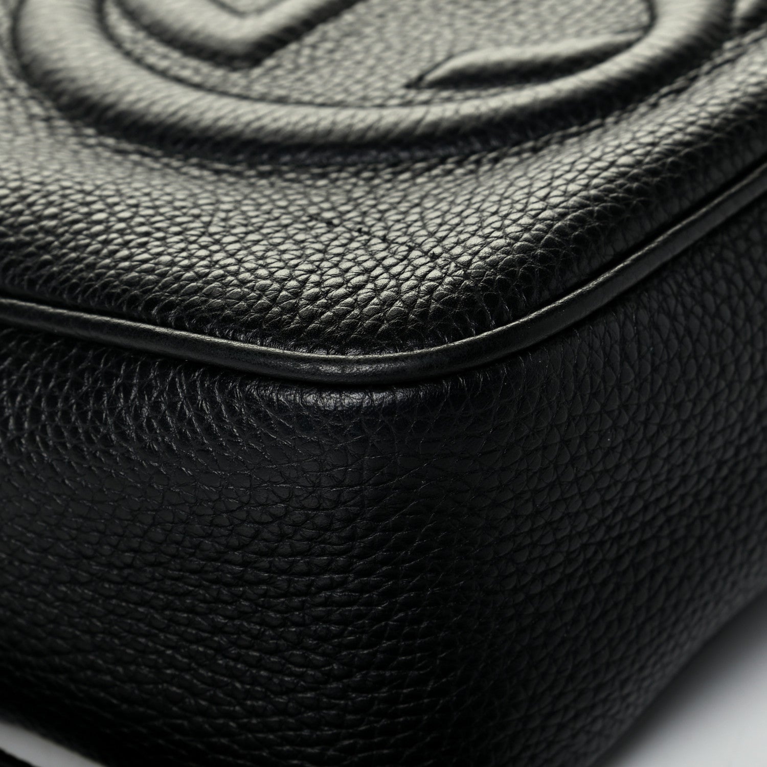Gucci Pebbled Calfskin Small Soho Disco Bag Black 5 of 7