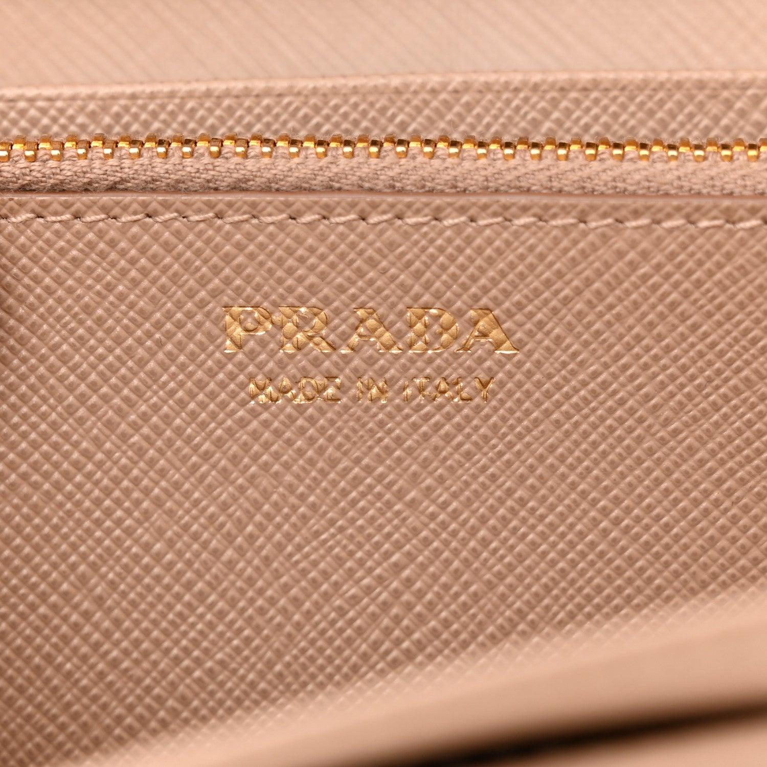 Prada Saffiano Metal Oro Chain Wallet Cammeo 6 of 11