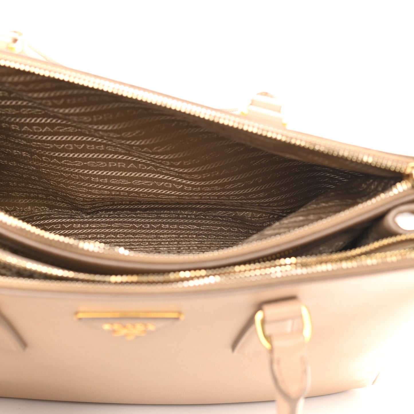 Saffiano Medium Galleria Double Zip Tote Sabbia