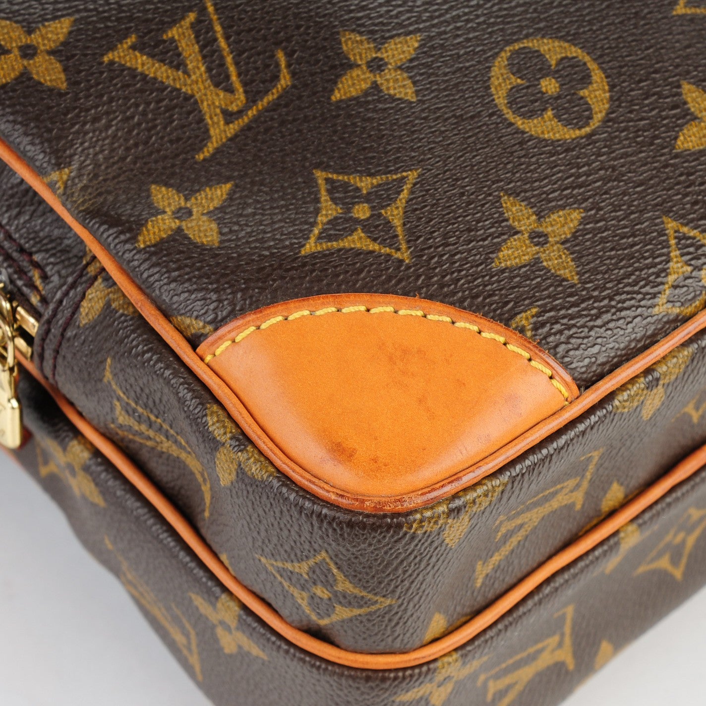 Monogram Amazone