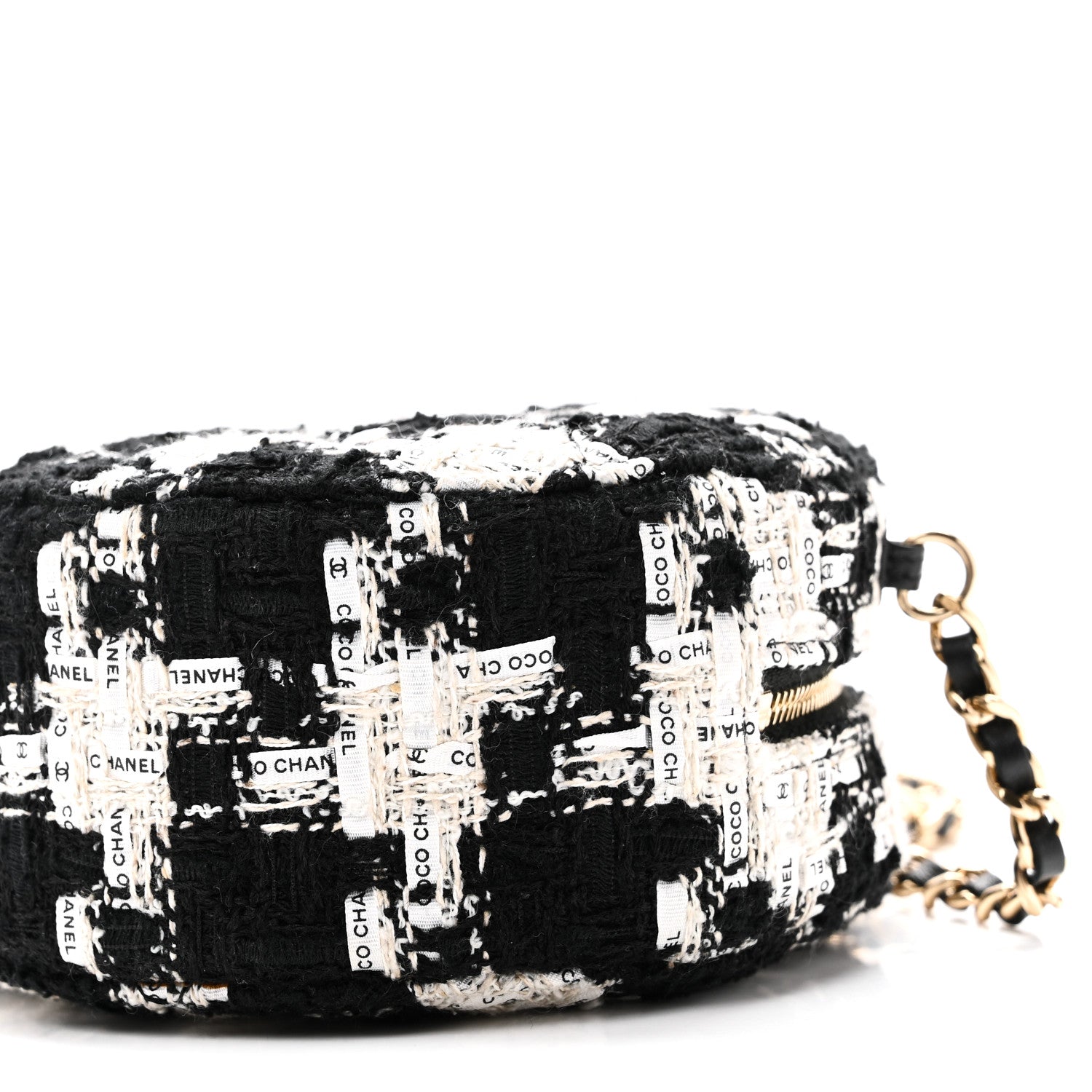 じ*ゅ様 定価50万CHANELツイード　店頭入荷数極小！レアバッグ　ラウンド Chanel Tweed Quilted Round Clutch With Chain Black Ecru White