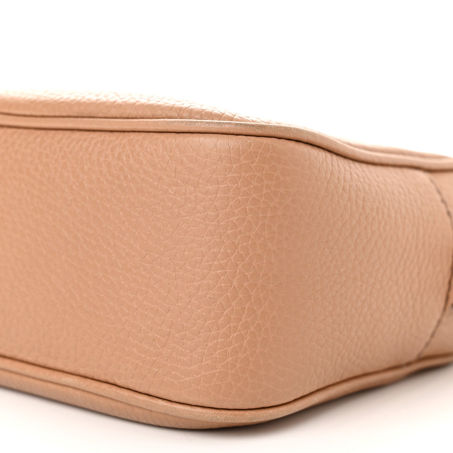 Gucci Pebbled Calfskin Small Soho Disco Bag Camelia 10 of 11