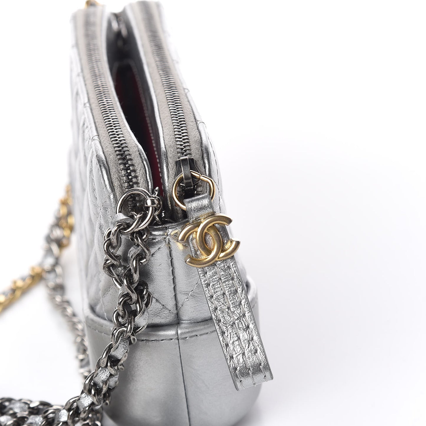 Metallic Lambskin Calfskin Quilted Small Gabrielle Clutch With Chain Silver