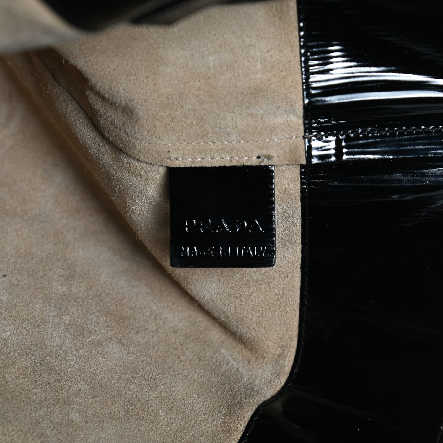 Prada Vernice Tote Black 6 of 17