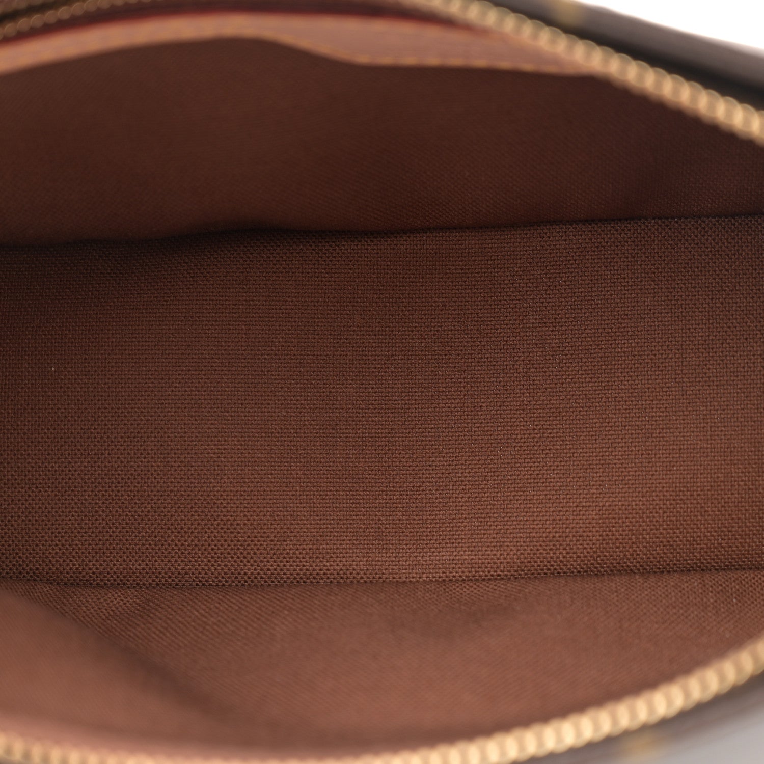 Louis Vuitton Monogram Trotteur 5 of 12