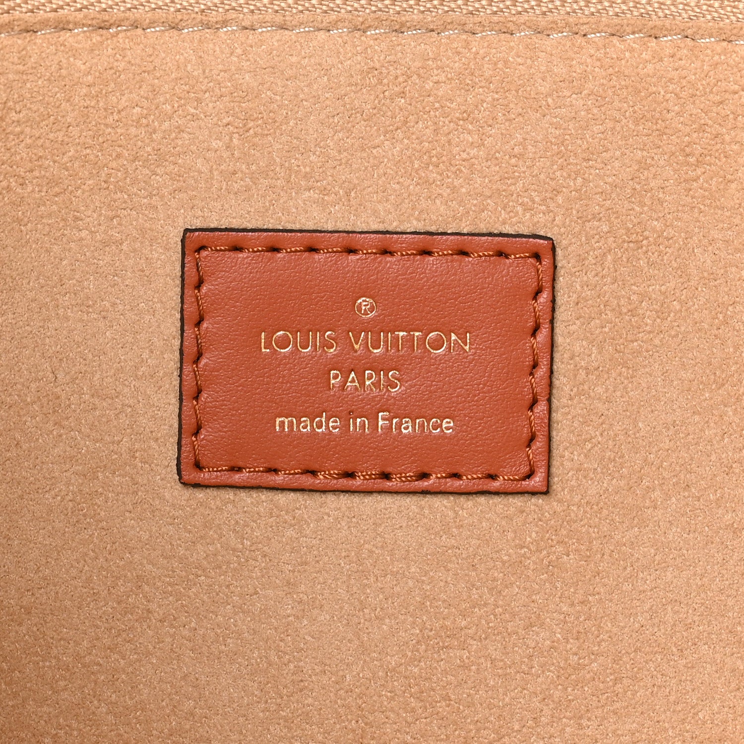 Louis Vuitton Calfskin Monogram Tufting On My Side Galet 6 of 9