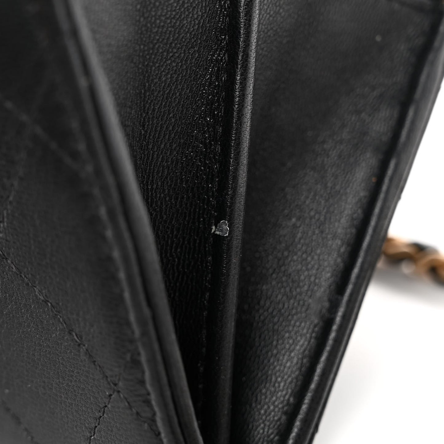 Goatskin Quilted Chic Pearls Clutch With Chain Black