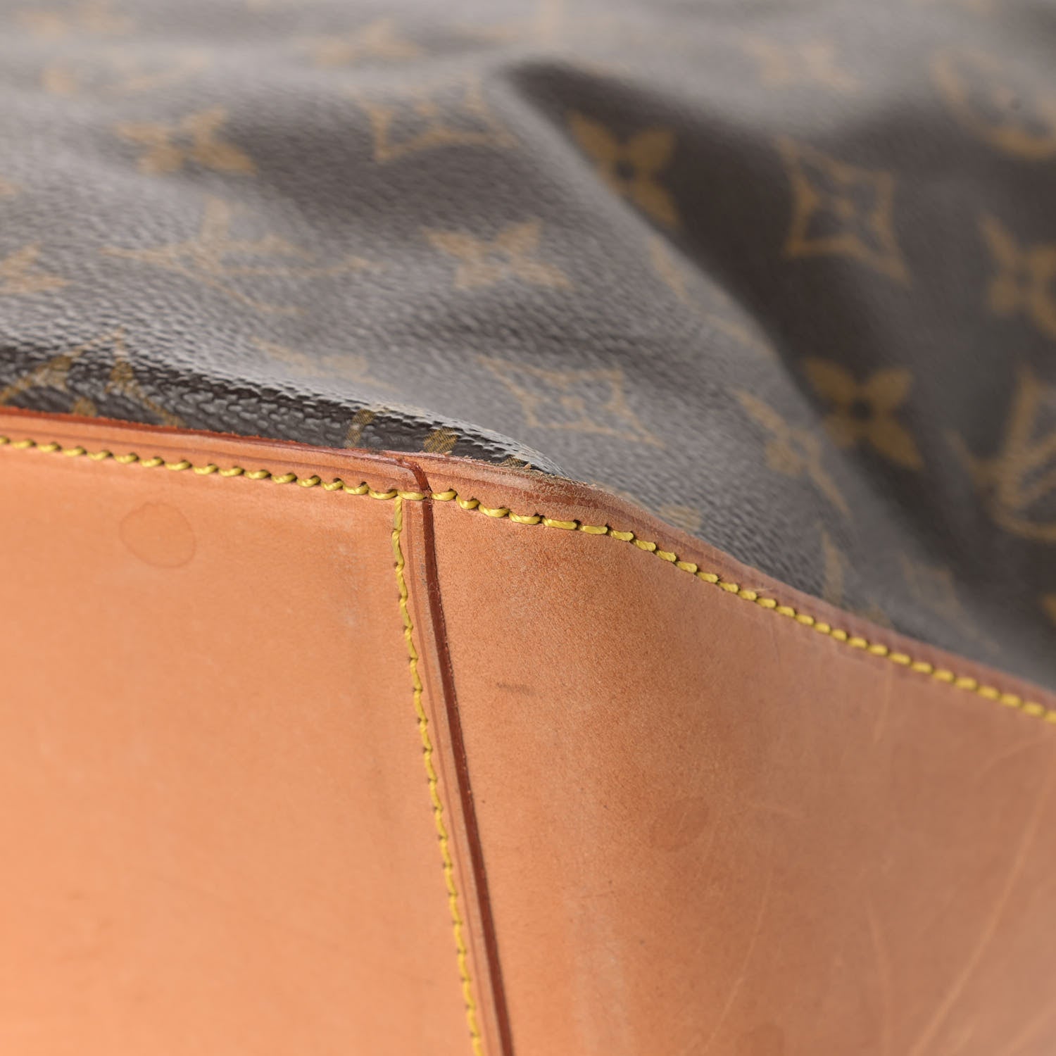 Louis Vuitton Monogram Cabas Mezzo 11 of 15