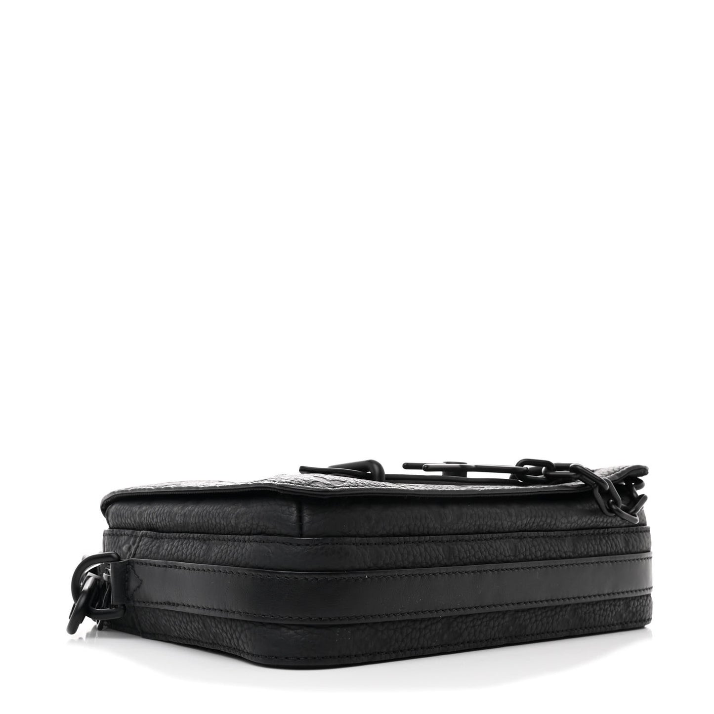 Taurillon Monogram Steamer Messenger Black