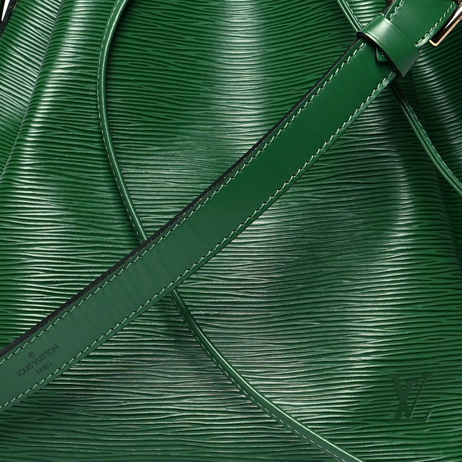 Louis Vuitton Epi Petit Noe Borneo 6 of 11