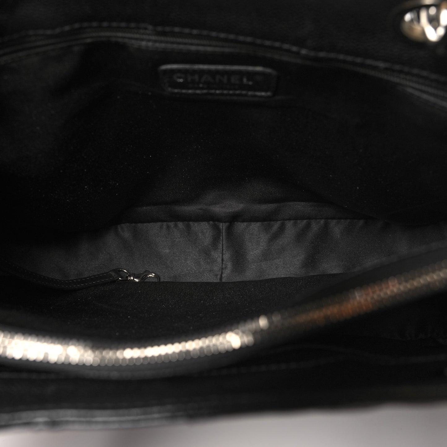 Caviar Quilted Grand Shopping Tote GST Black