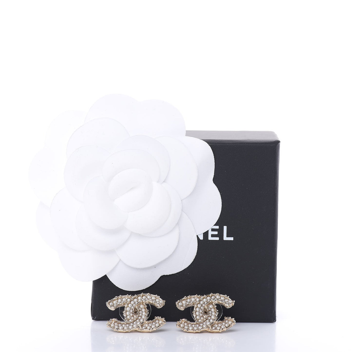 Pearl CC Camellia Express Stud Earrings Gold