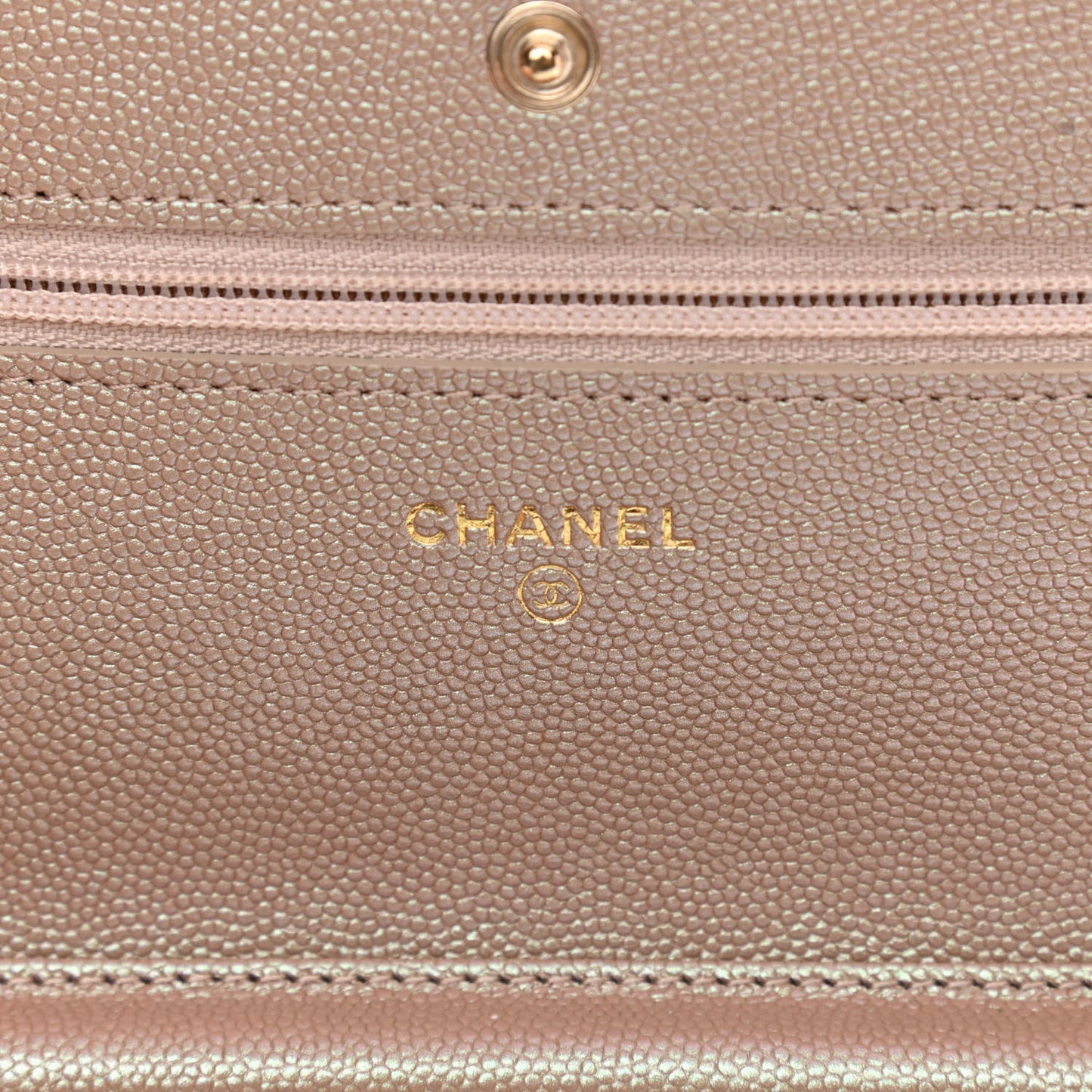 Iridescent Caviar Quilted Wallet On Chain WOC Beige
