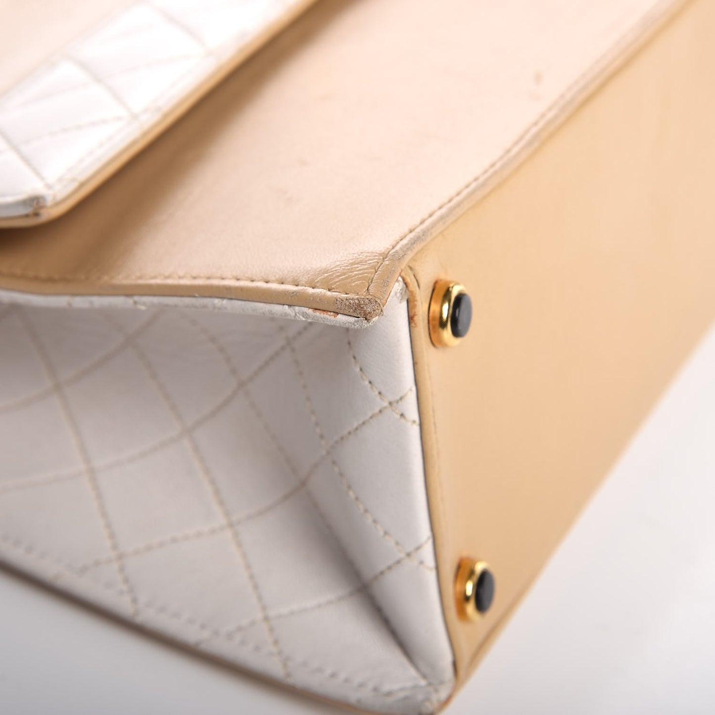 Lambskin Quilted Trapezoid Shoulder Flap Bag Beige White