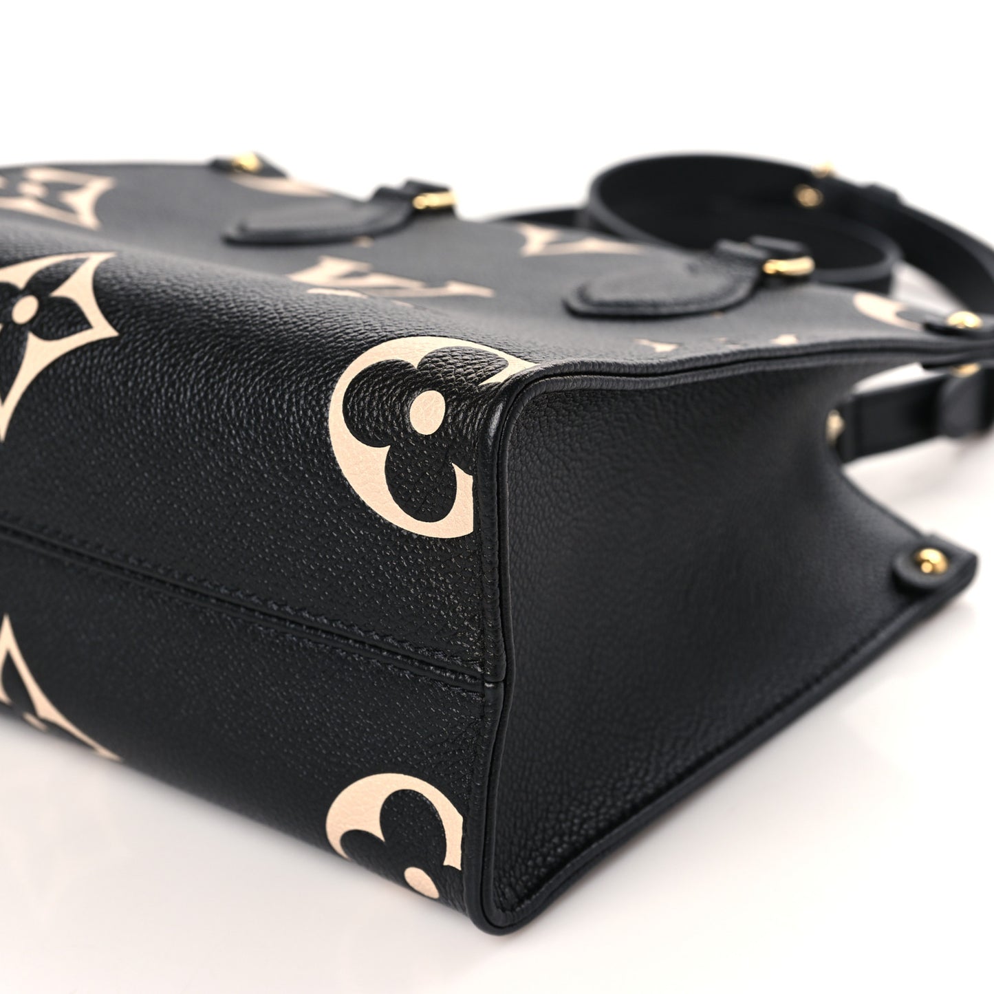Empreinte Monogram Giant Onthego PM Black Beige