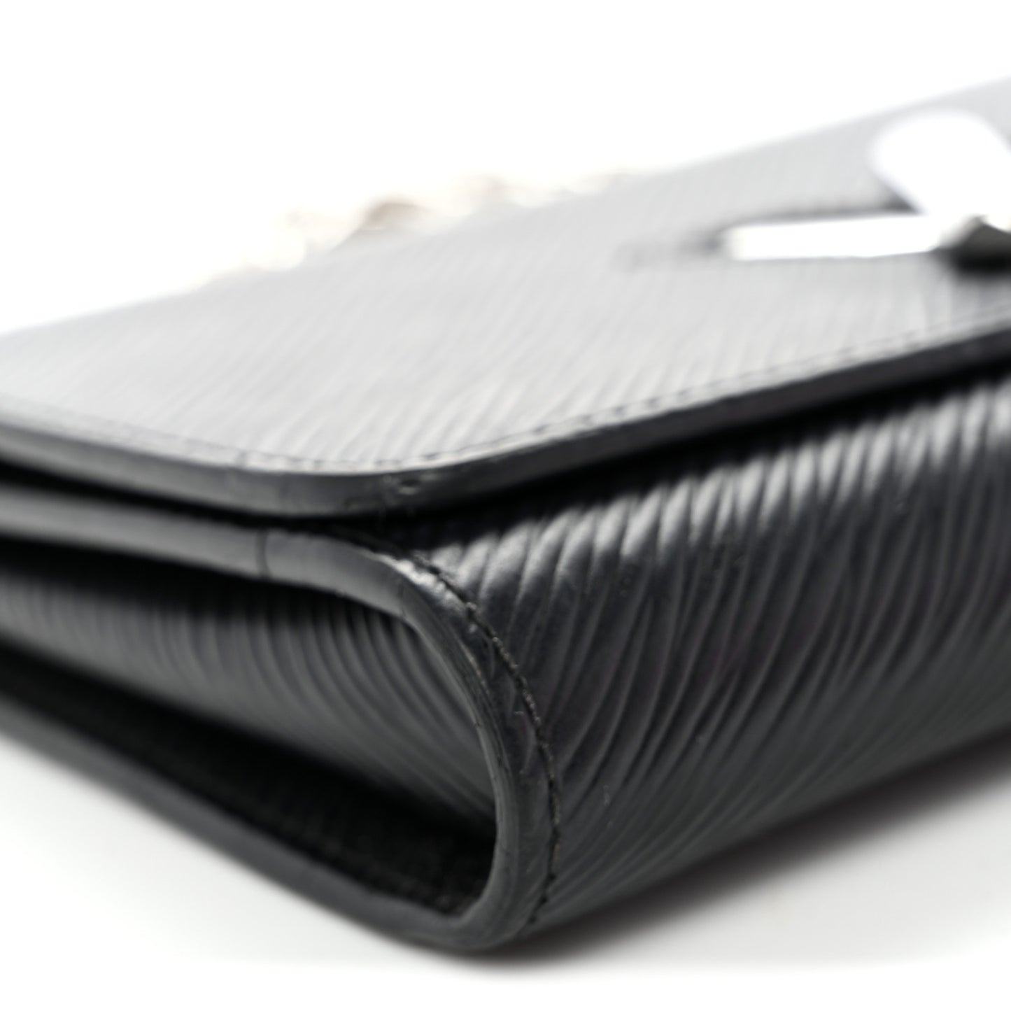 Epi Twist Chain Wallet Black