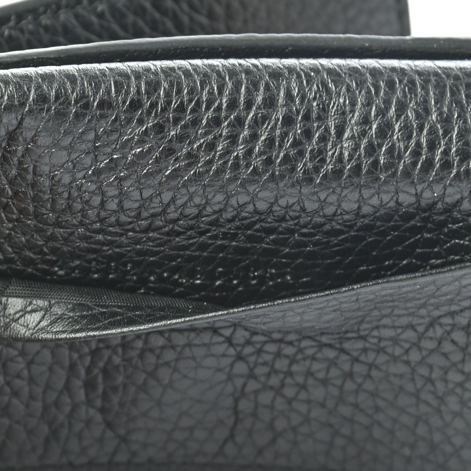 Gucci Pebbled Calfskin Dorian 6 Key Holder Case Black 7 of 7