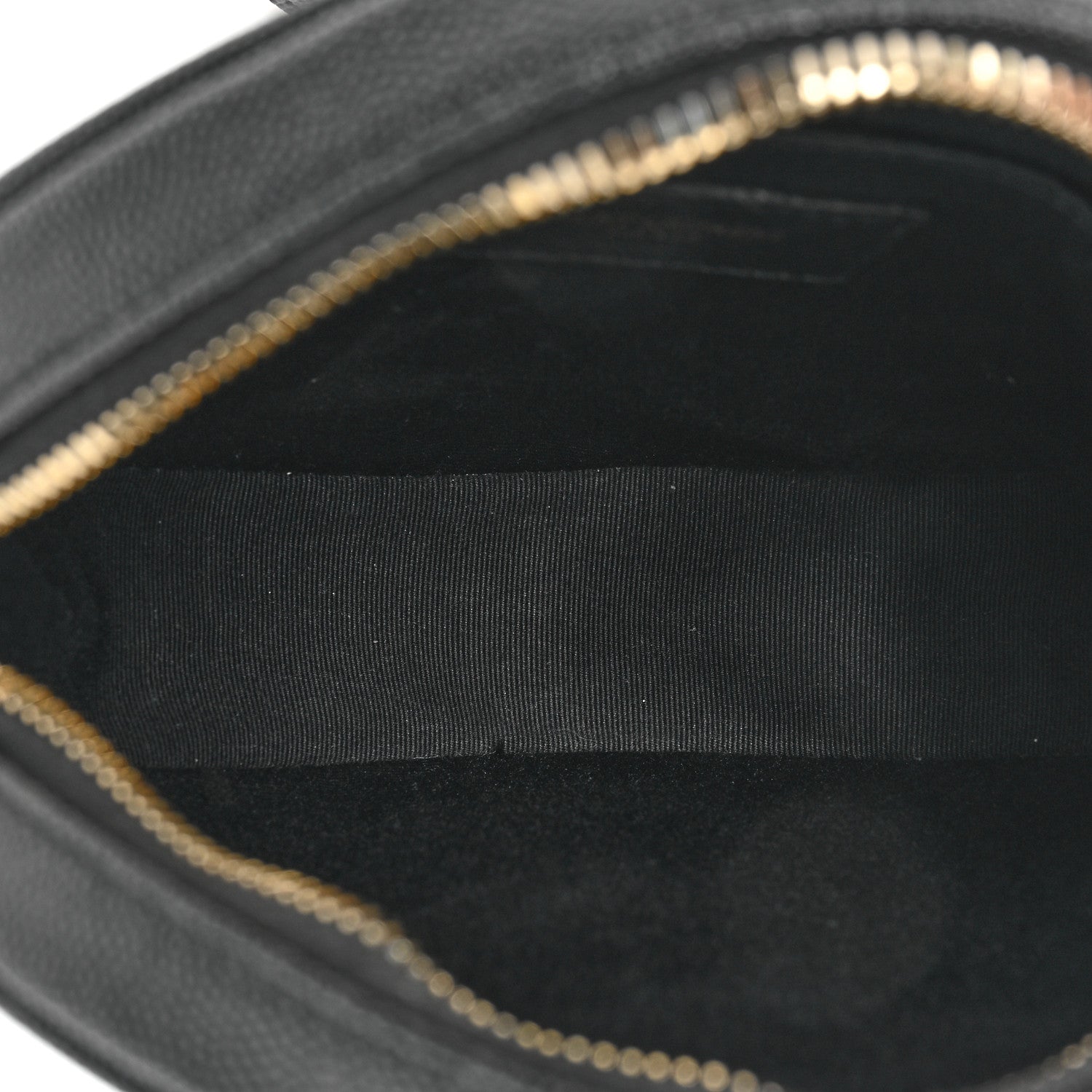 Saint Laurent Grain De Poudre Matelasse Chevron Quilted Round Vinyle Camera Bag Black 5 of 10