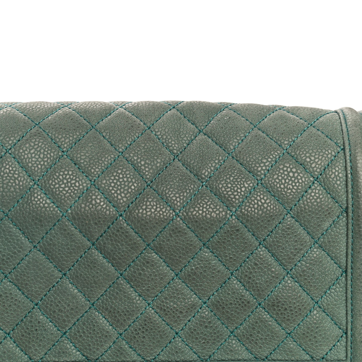Iridescent Caviar Quilted Medium Boy Flap Green
