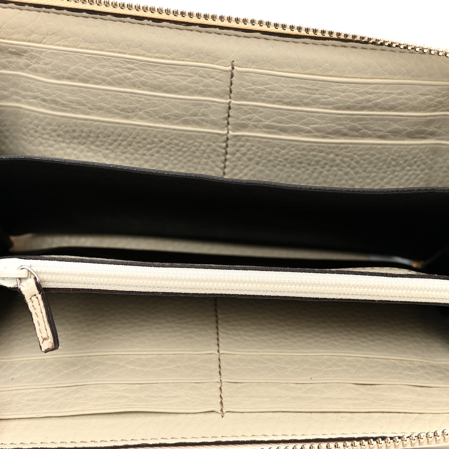 Gucci Pebbled Calfskin Soho Zip Around Wallet Off White 5 of 11