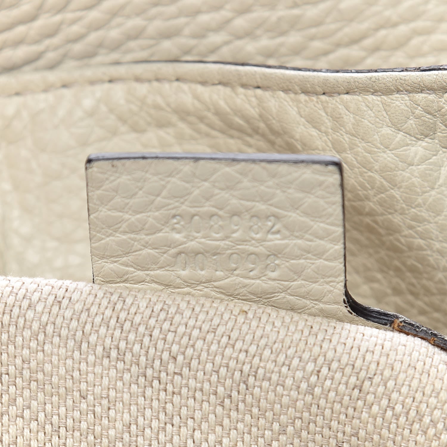 Gucci Pebbled Calfskin Medium Soho Chain Shoulder Bag Off White 7 of 16