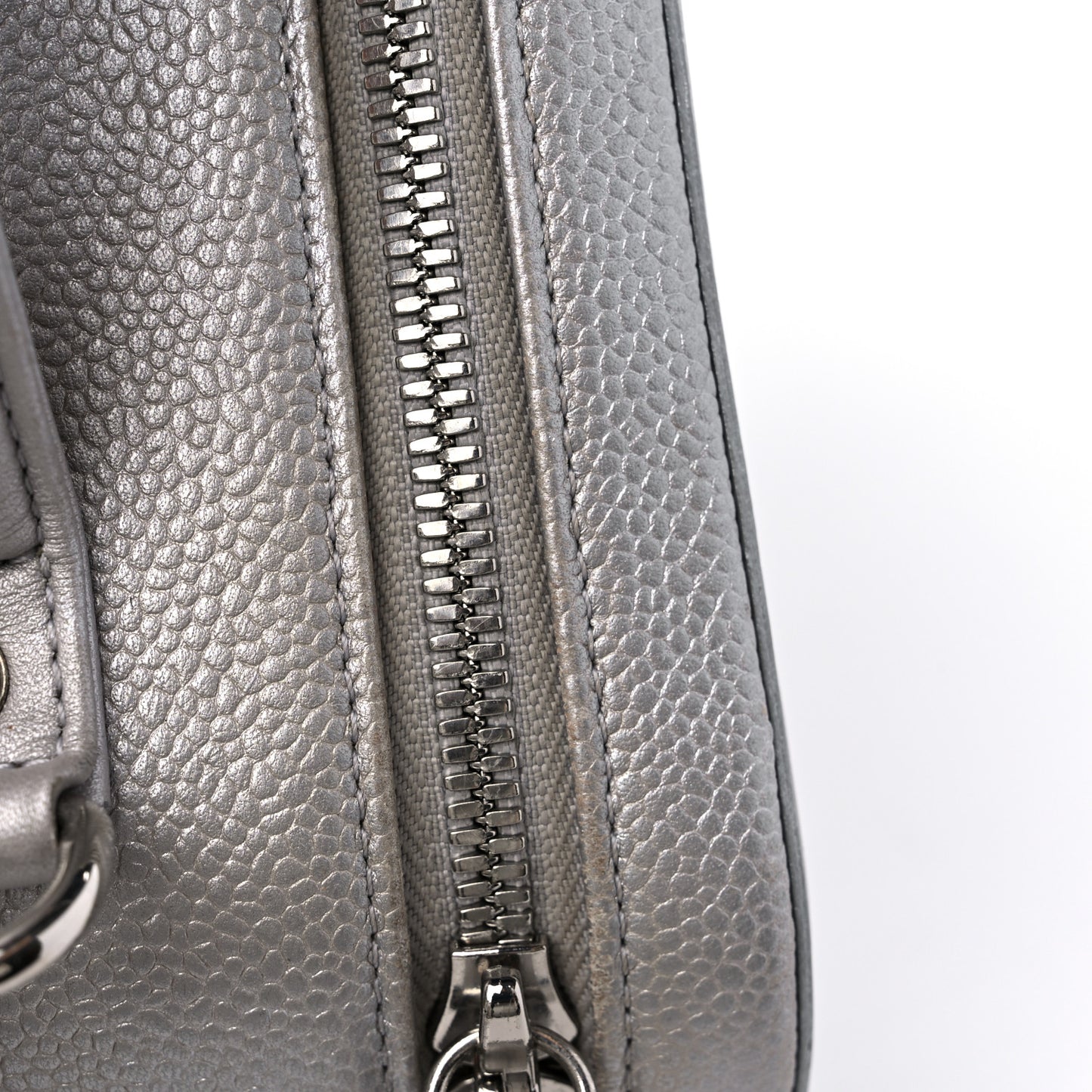 Metallic Caviar Quilted Large CC Filigree Vanity Case Silver