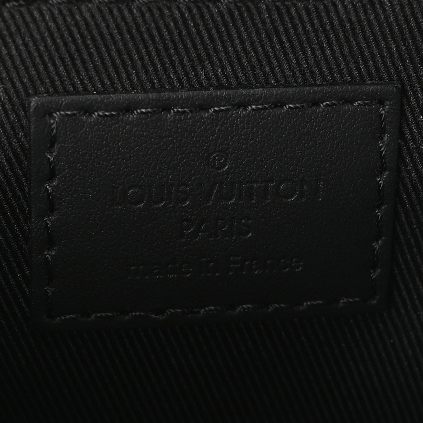 Taurillon Monogram Pico S Lock Ultra Black