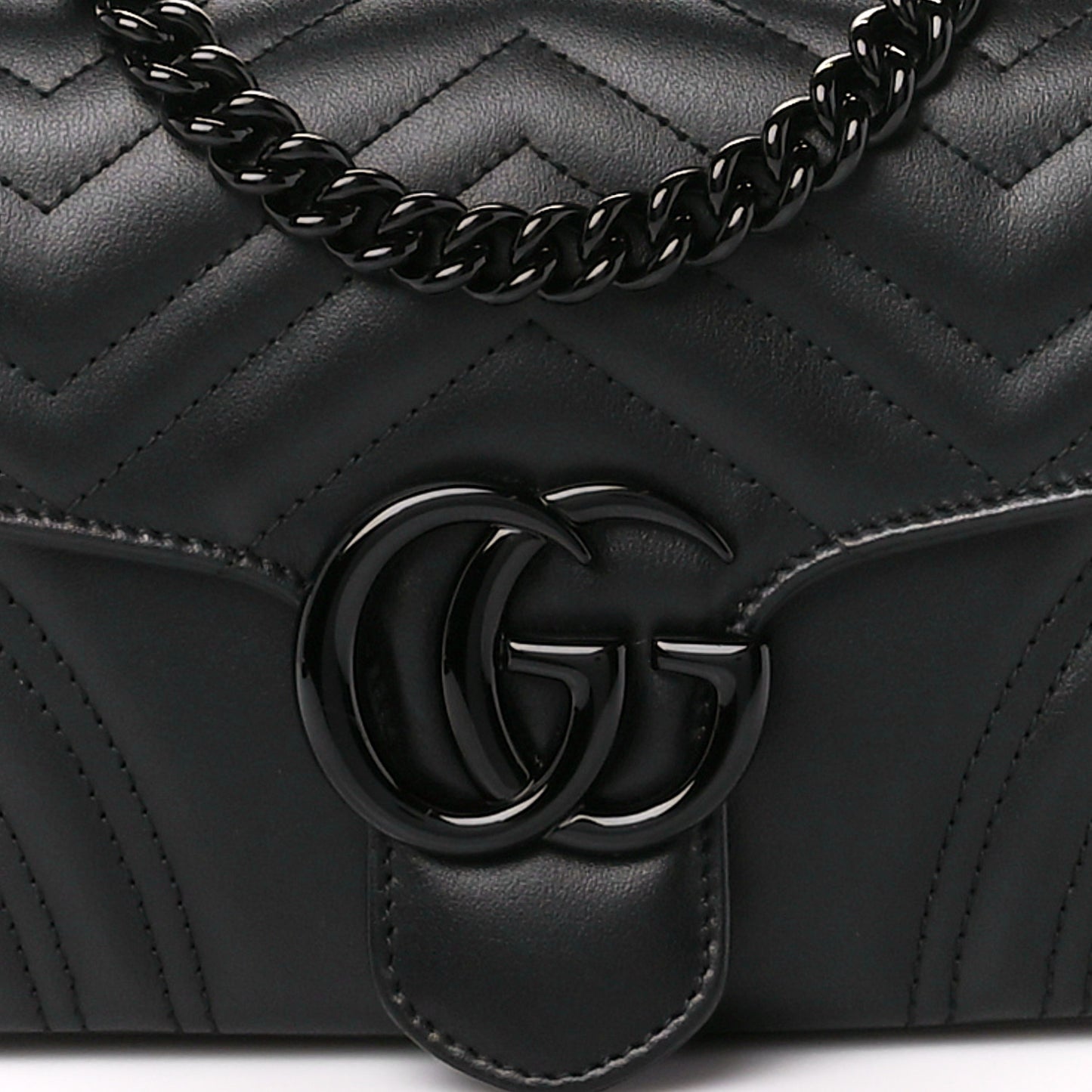 Calfskin Matelasse Monochrome GG Marmont Crossbody Shoulder Bag Black