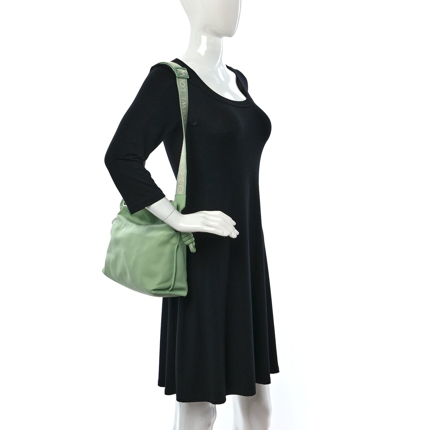 Nappa Calfskin Flamenco Knot Clutch Green