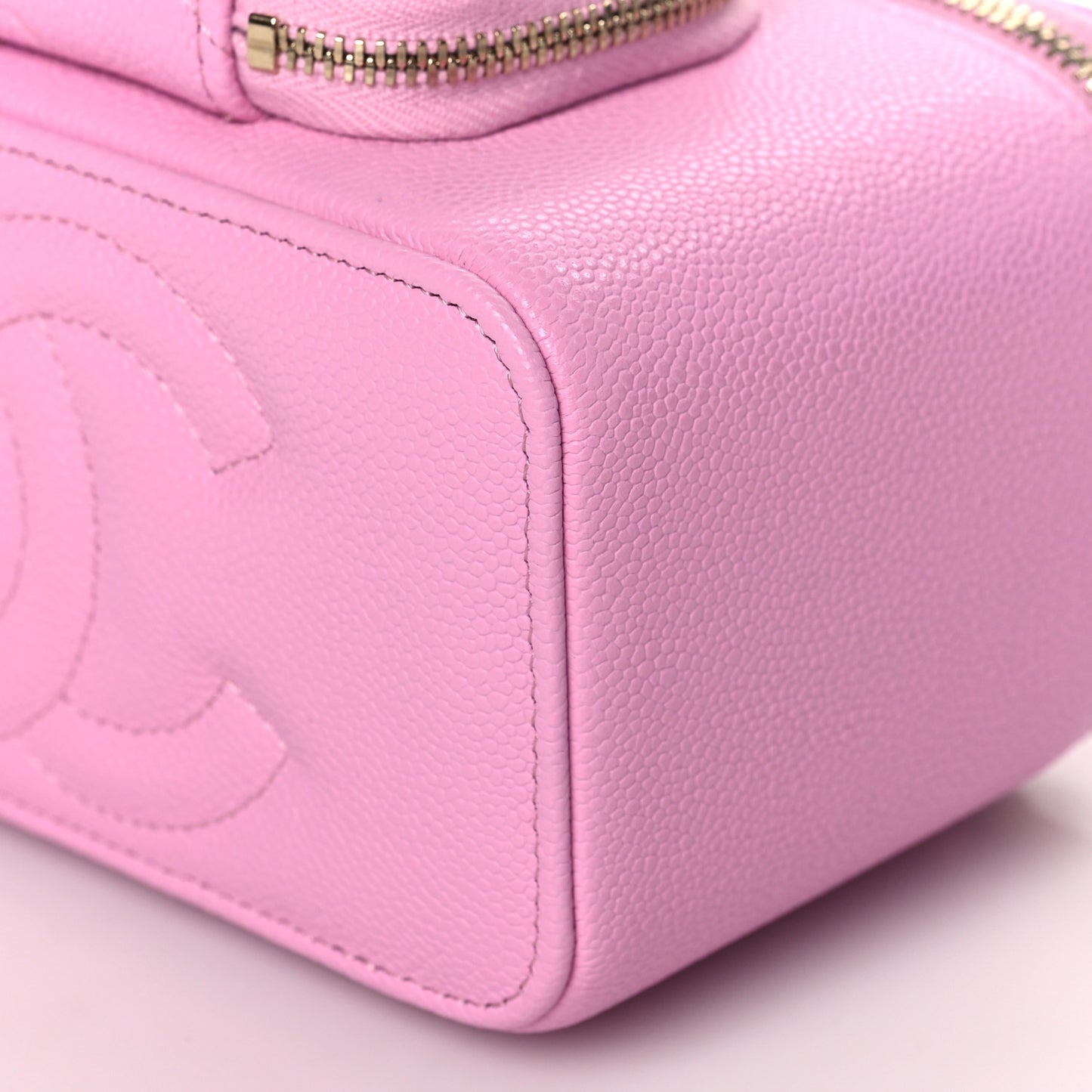 Caviar Quilted Top Handle Pocket Vanity Case Lilac