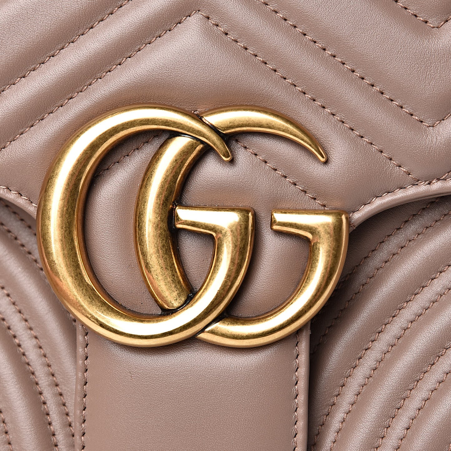 Calfskin Matelasse Medium GG Marmont Shoulder Bag Porcelain Rose