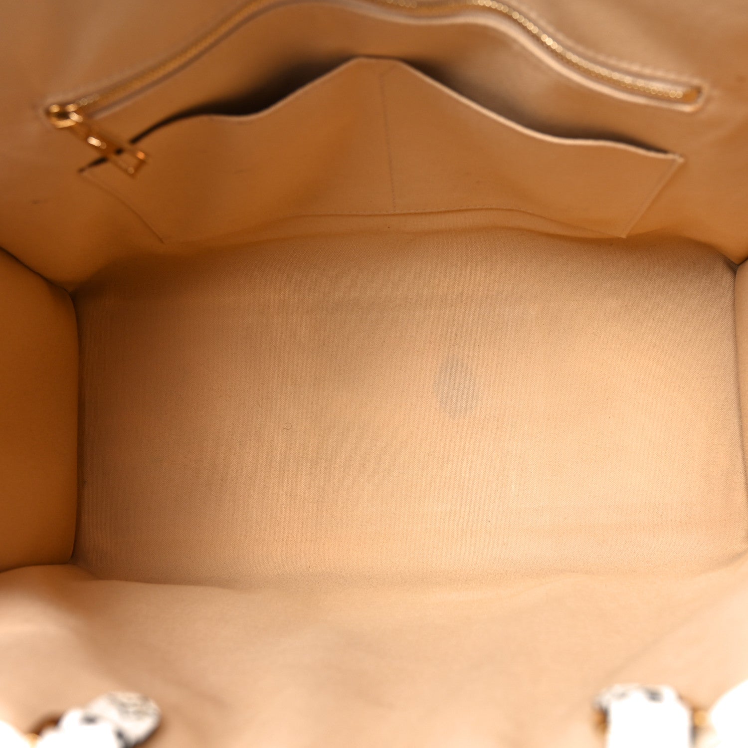 Louis Vuitton Monogram Giant Onthego GM Kaki Beige 5 of 10
